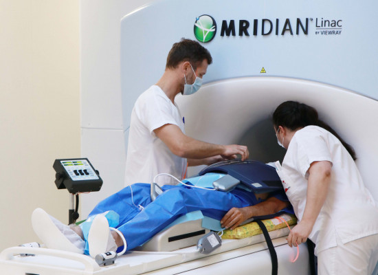 Radiothérapie guidée par IRM MRIdian de ViewRay